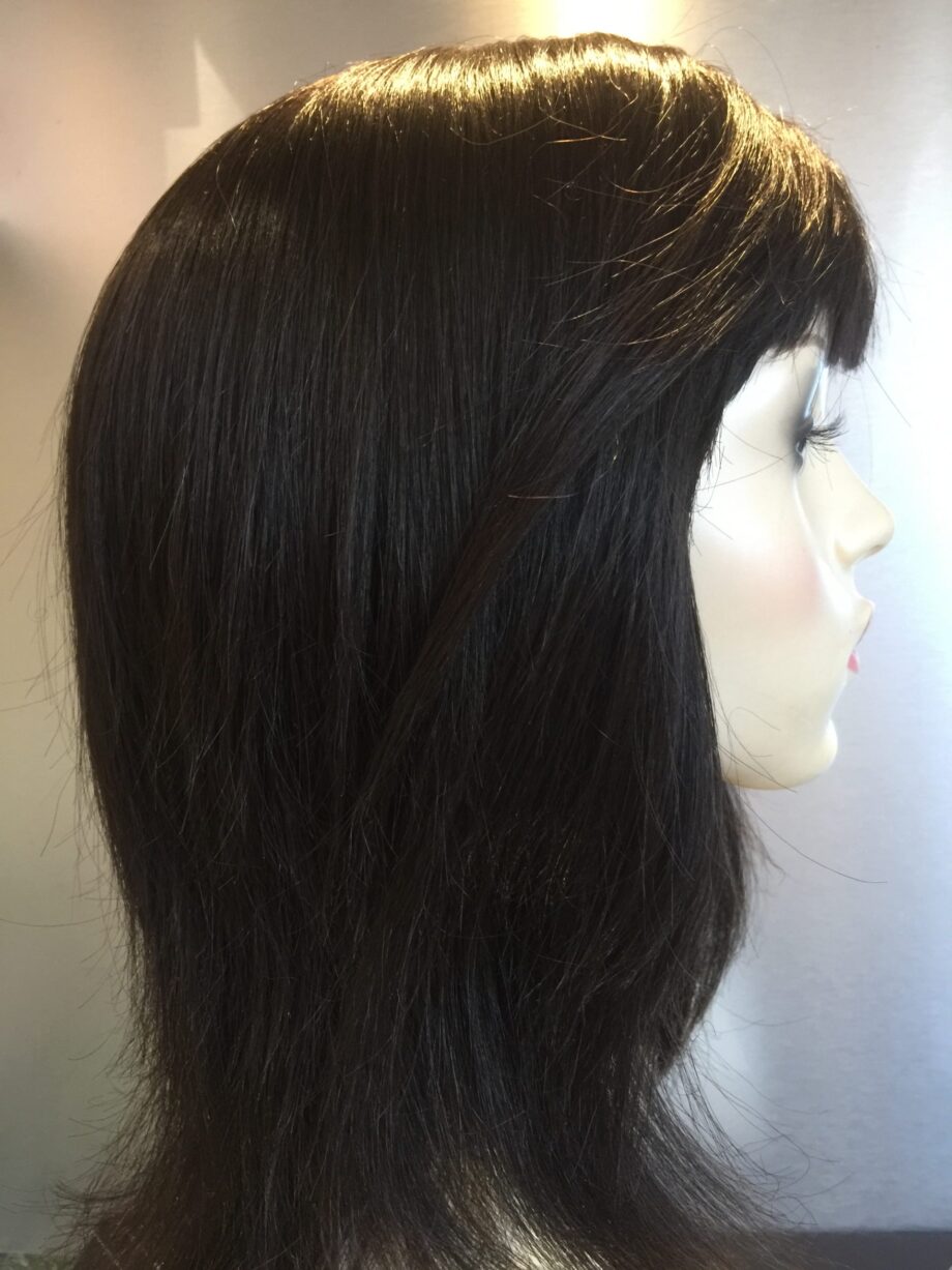 Lovely long brown wig. Pplbrls739
