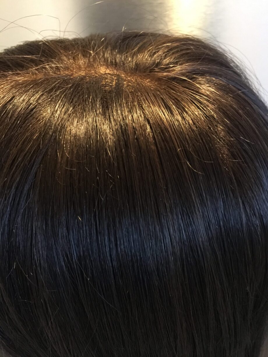 Long brown wig.  Pplbrls737
