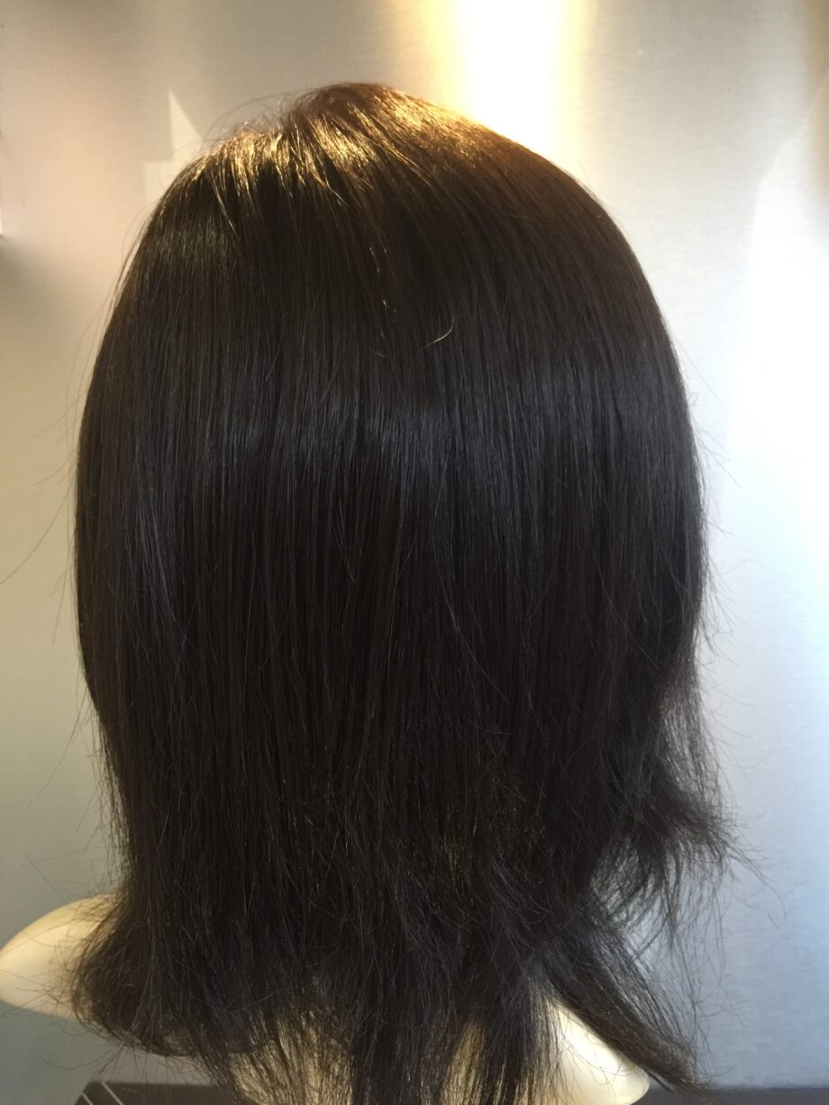 Lovely long brown wig. Pplbrls739
