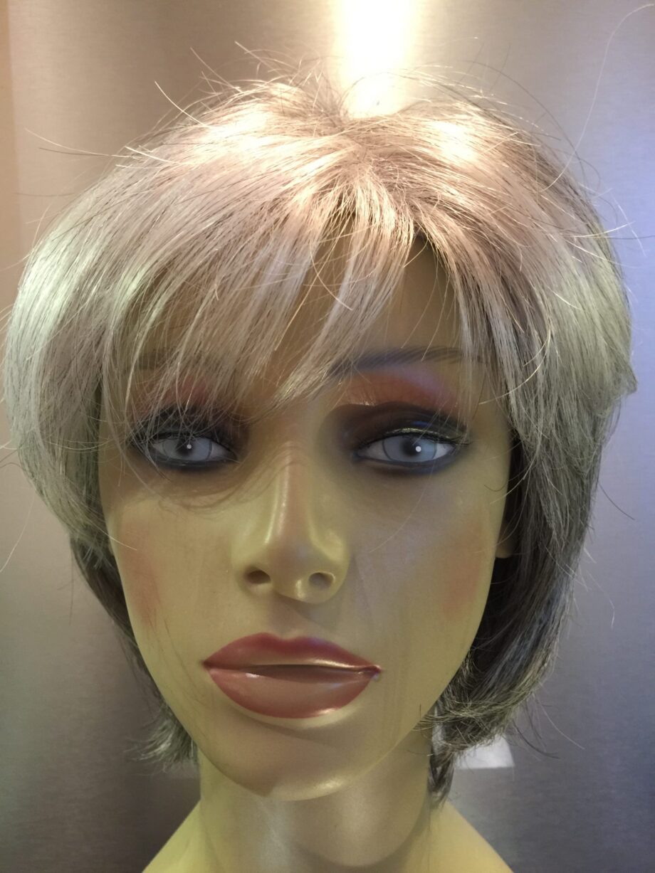 Silver grey wig. Pplgms741