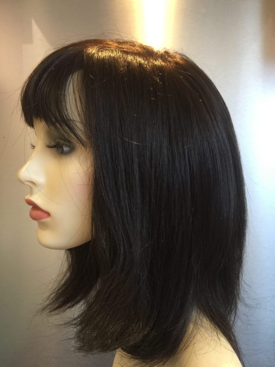 Lovely long brown wig. Pplbrls739