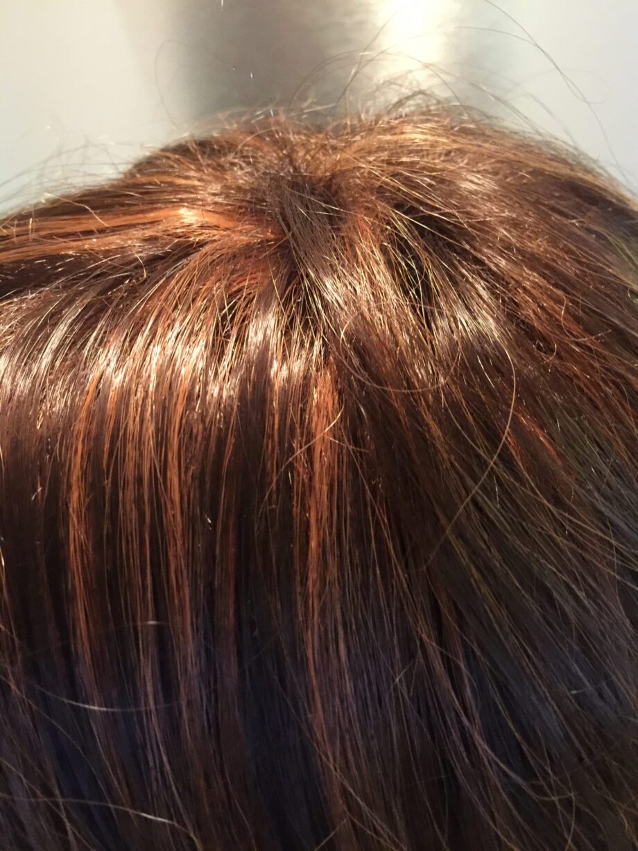 Brown wig. Pplbrmw740