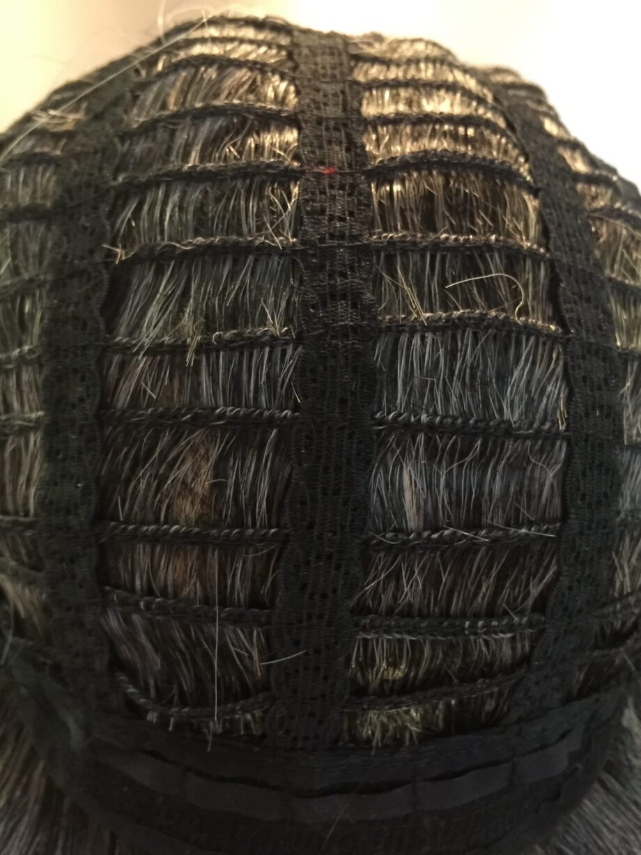Silver highlights grey. Pplgss743