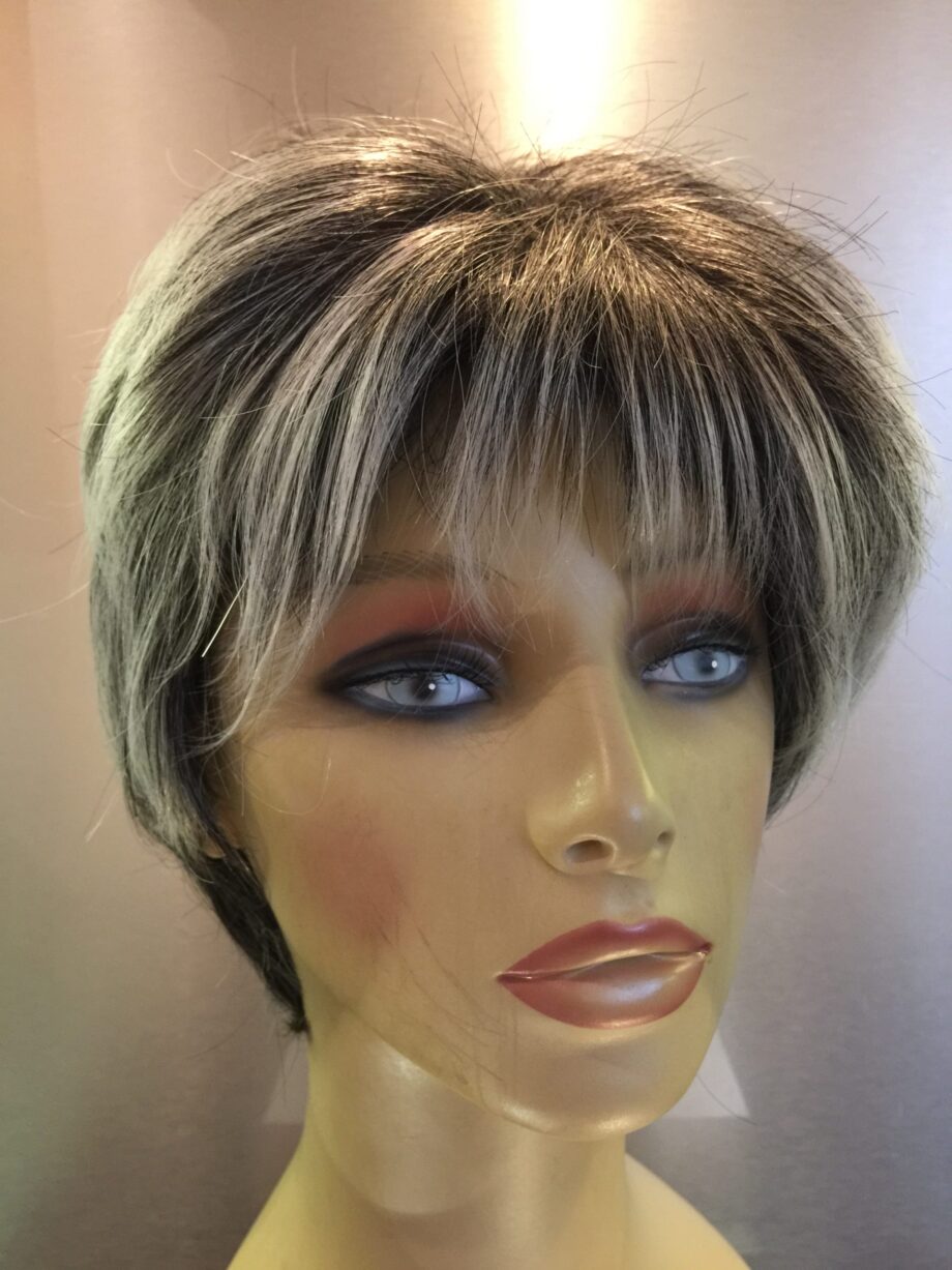Silver highlights grey. Pplgss743