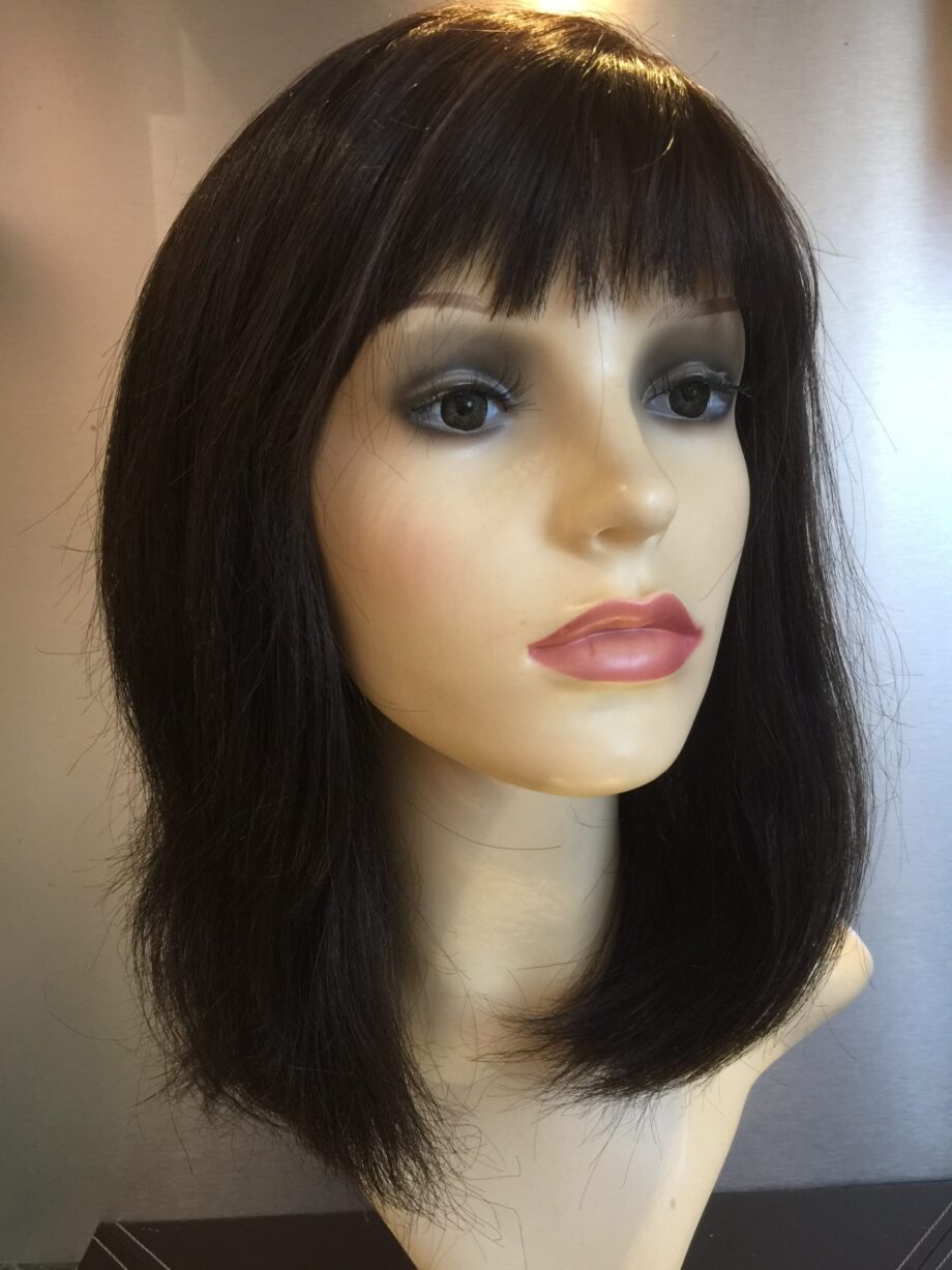 Lovely long brown wig. Pplbrls739