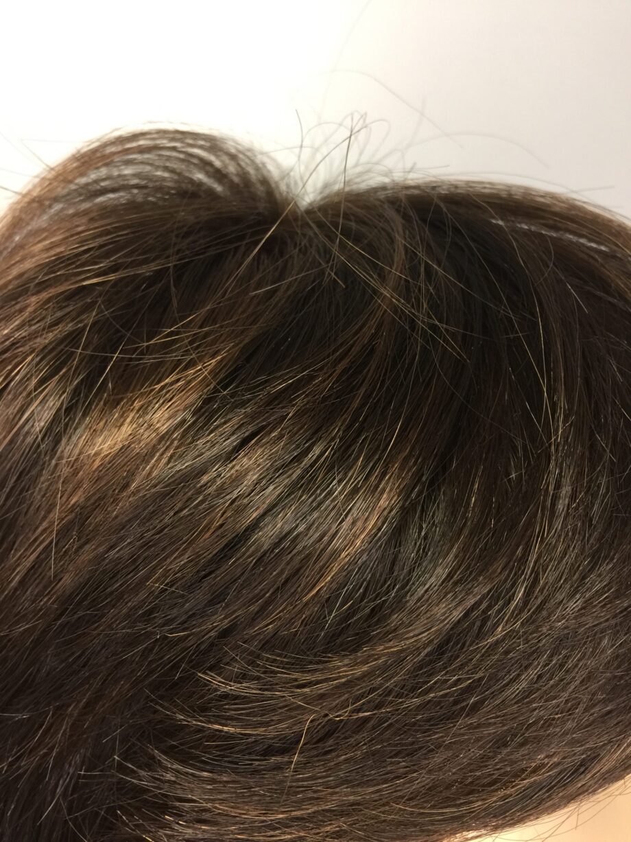 Brown wig. Pplbess649