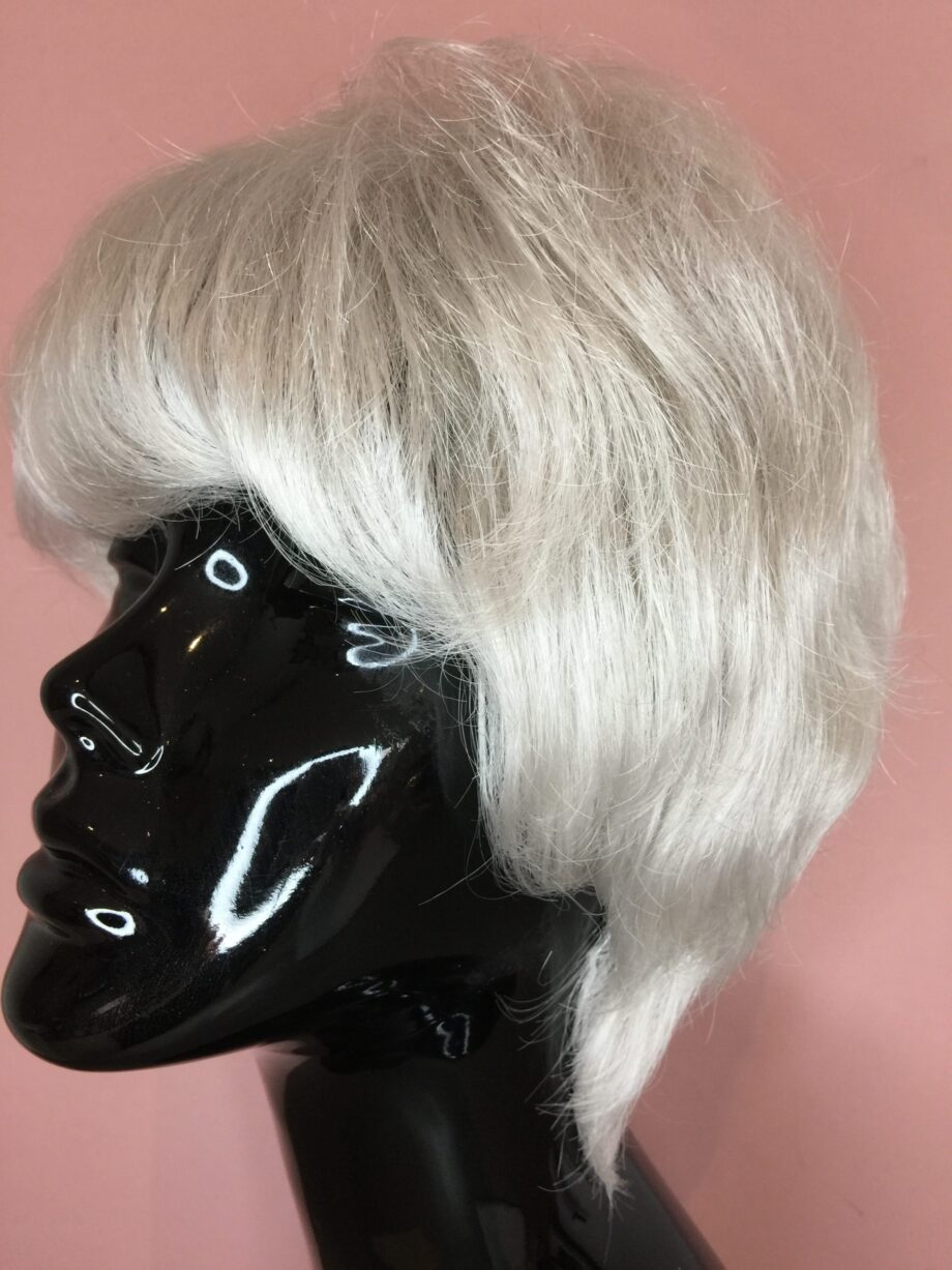 Silver wig. Pplssw532