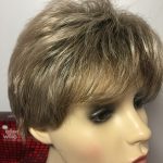 Short blonde wig. Pplblss528