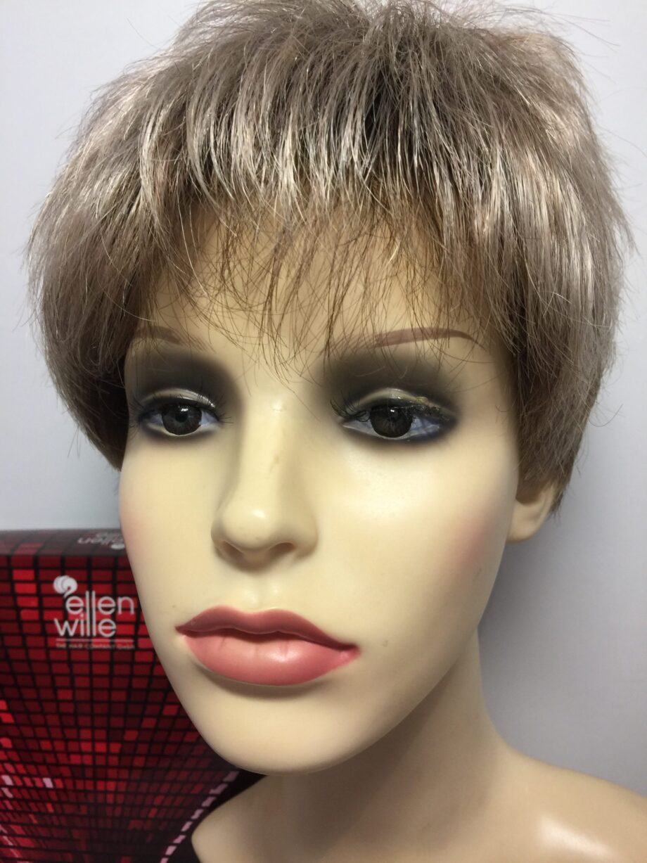 Short blonde wig. Pplblss528