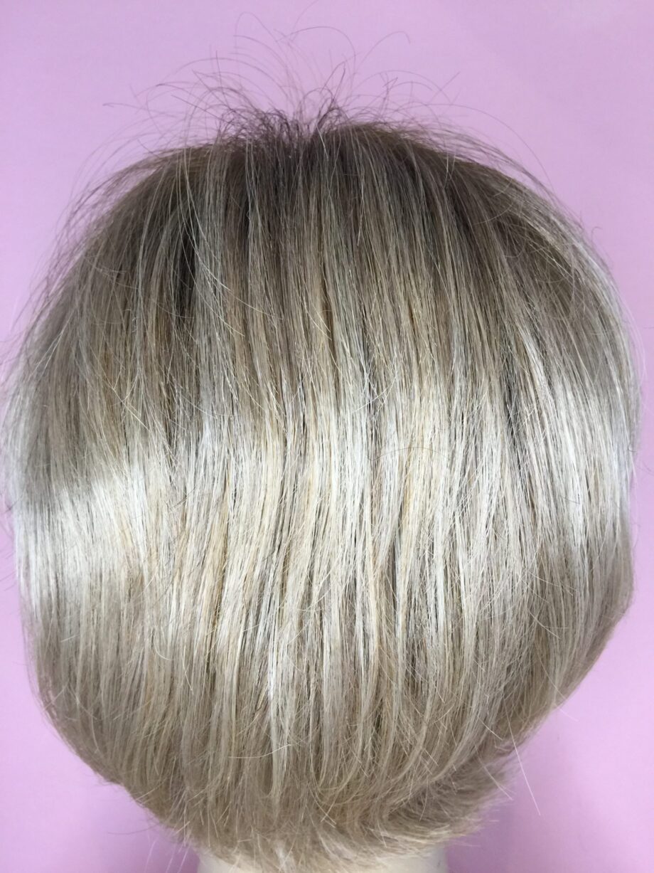 Rooted blonde pplblms531