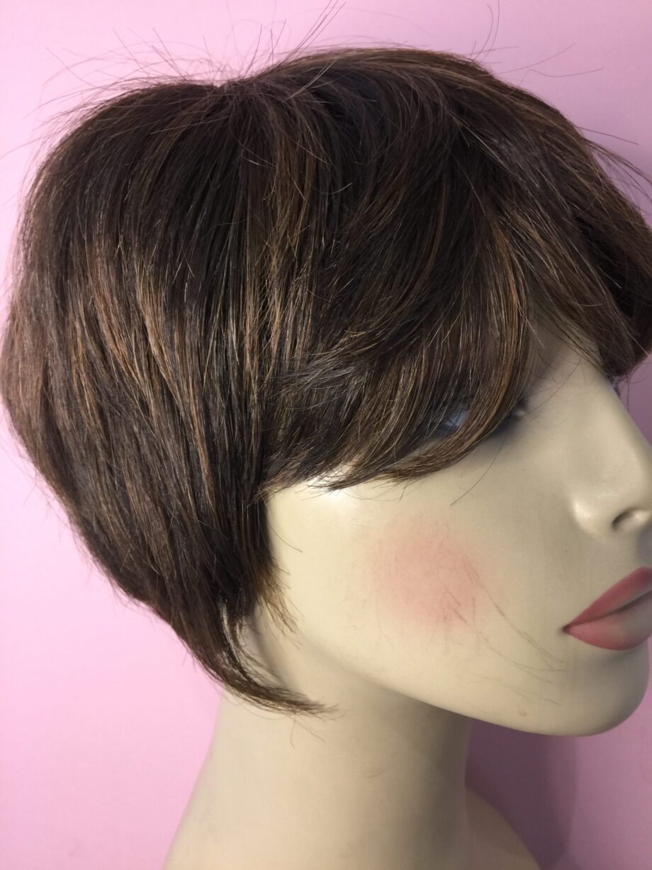 Short brown wig. Pplbrss656