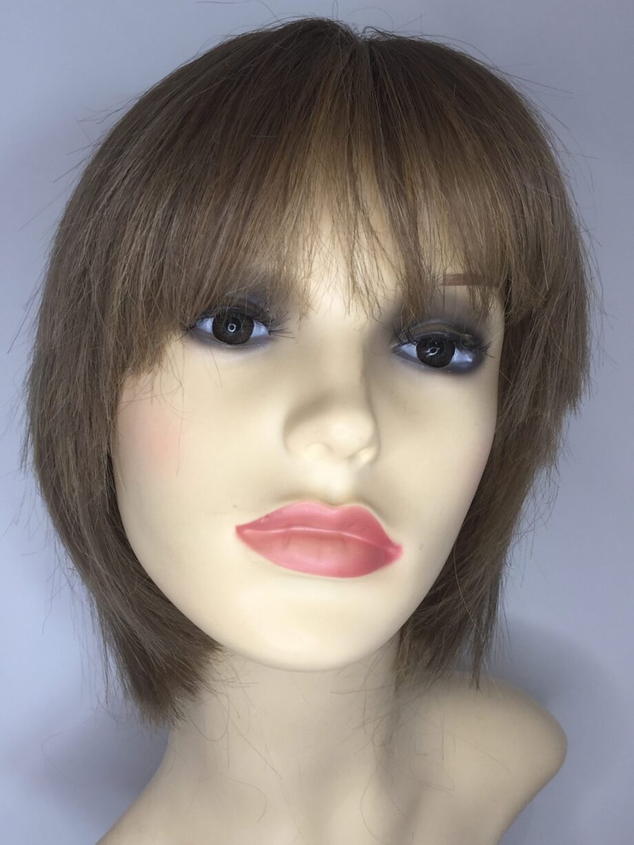 Blonde short wig. Polblss552