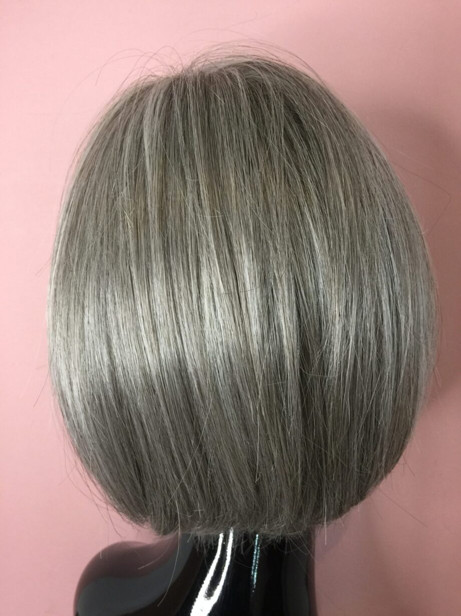 Stylish grey bob. Pplgms542
