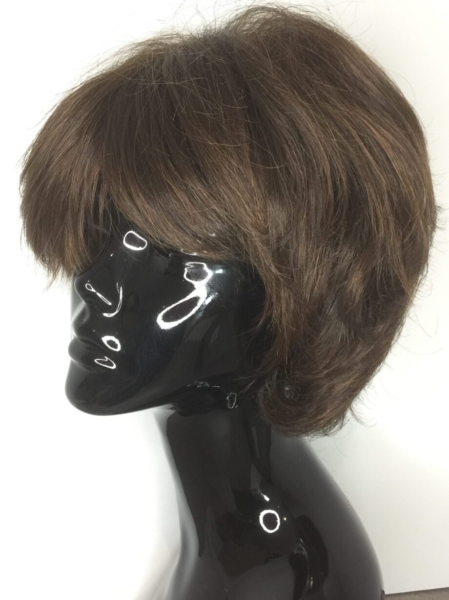 Brown wig. Pplbrmw555