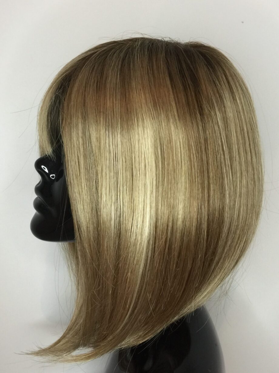 Blonde.  Pplblls809