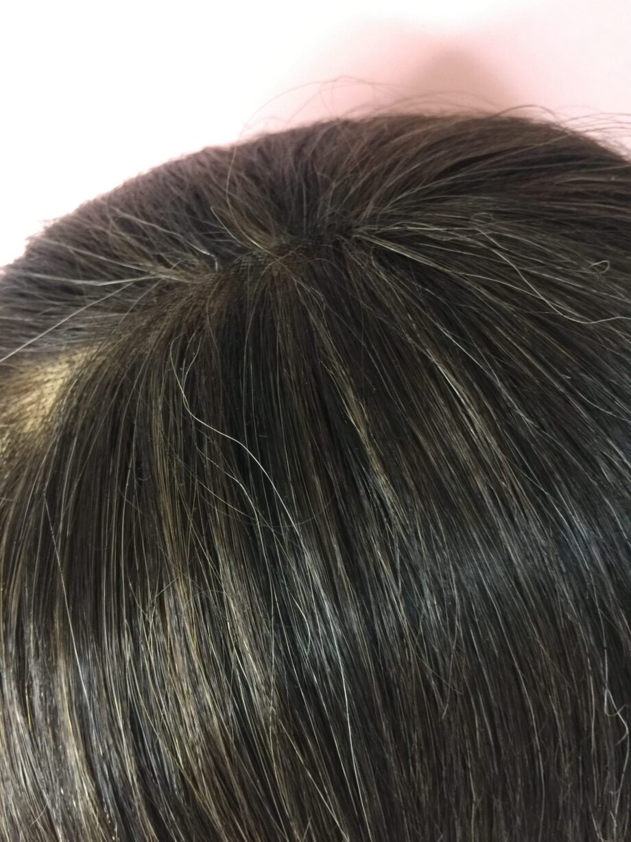 Dark brown wig. Pplbrls544