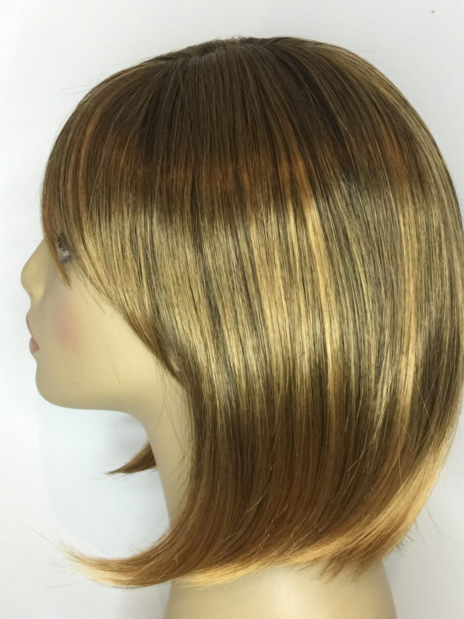 Shiny blonde wig. Pplblms811