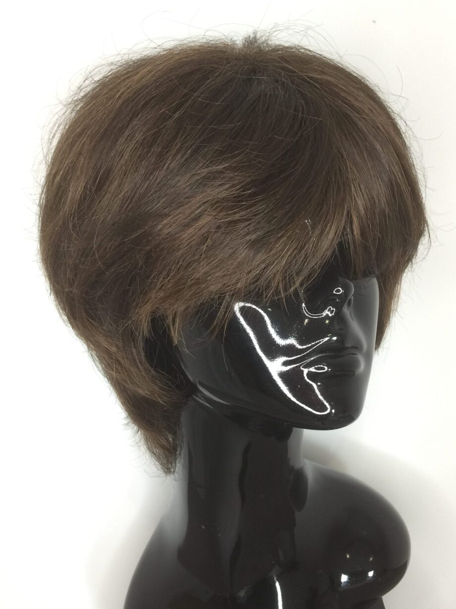 Brown wig. Pplbrmw555