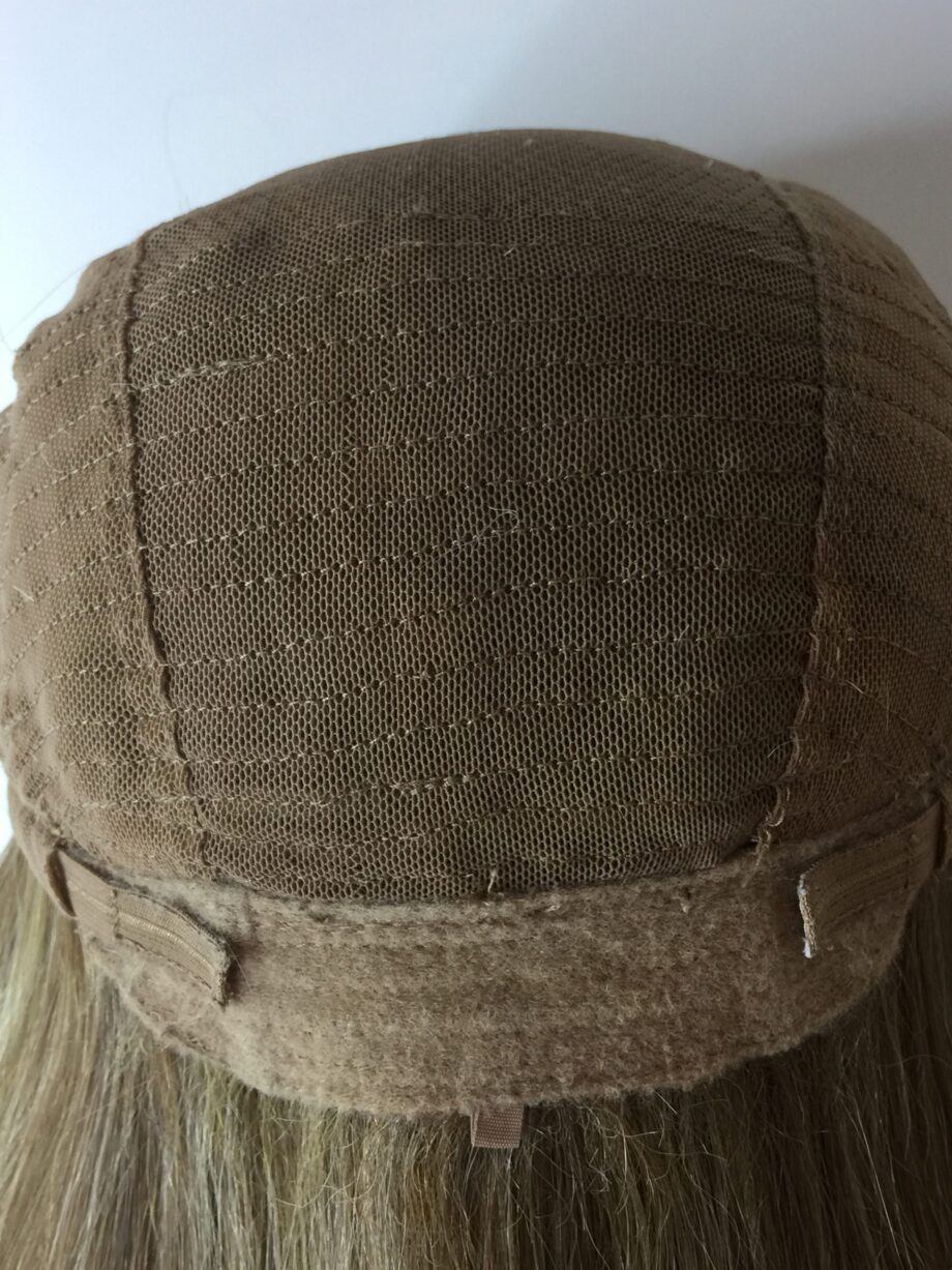 Long blonde wig. Pplbllc813
