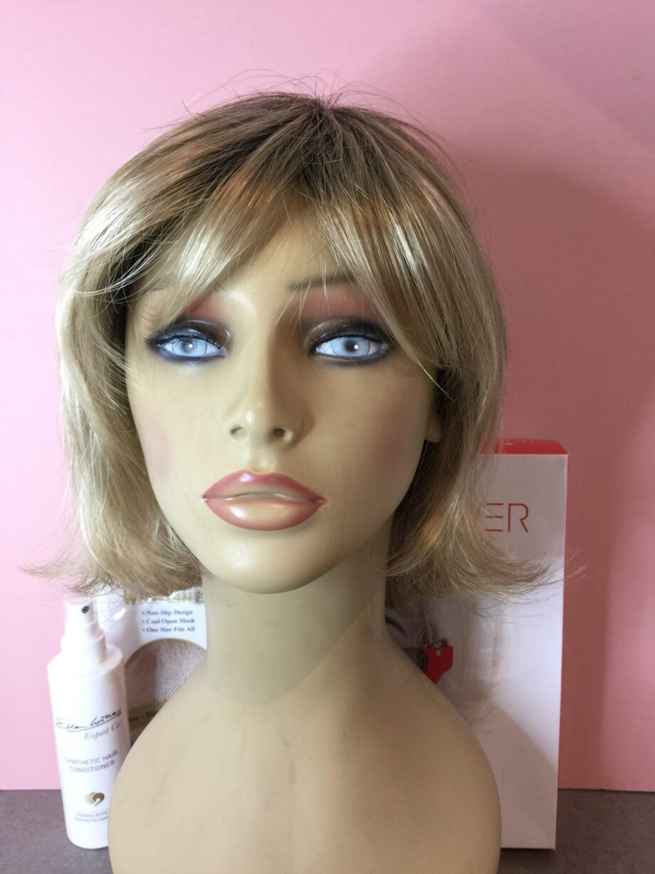 New blonde wig. Pplblms655