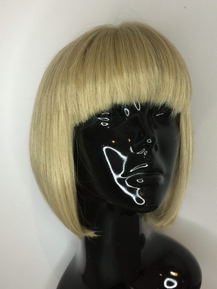 Light blonde wig. Pplblms812