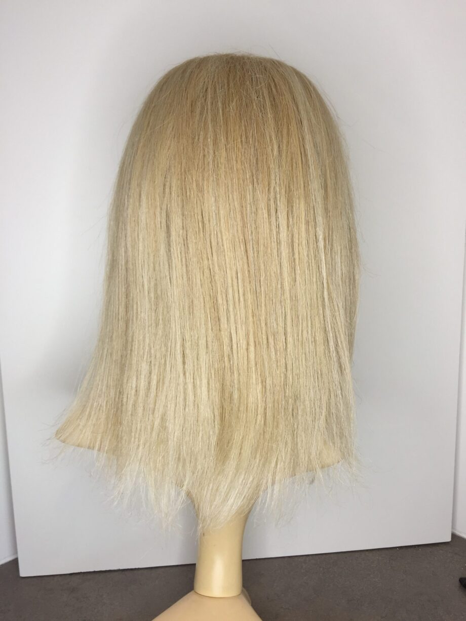 Long blonde wig. Pplblls760