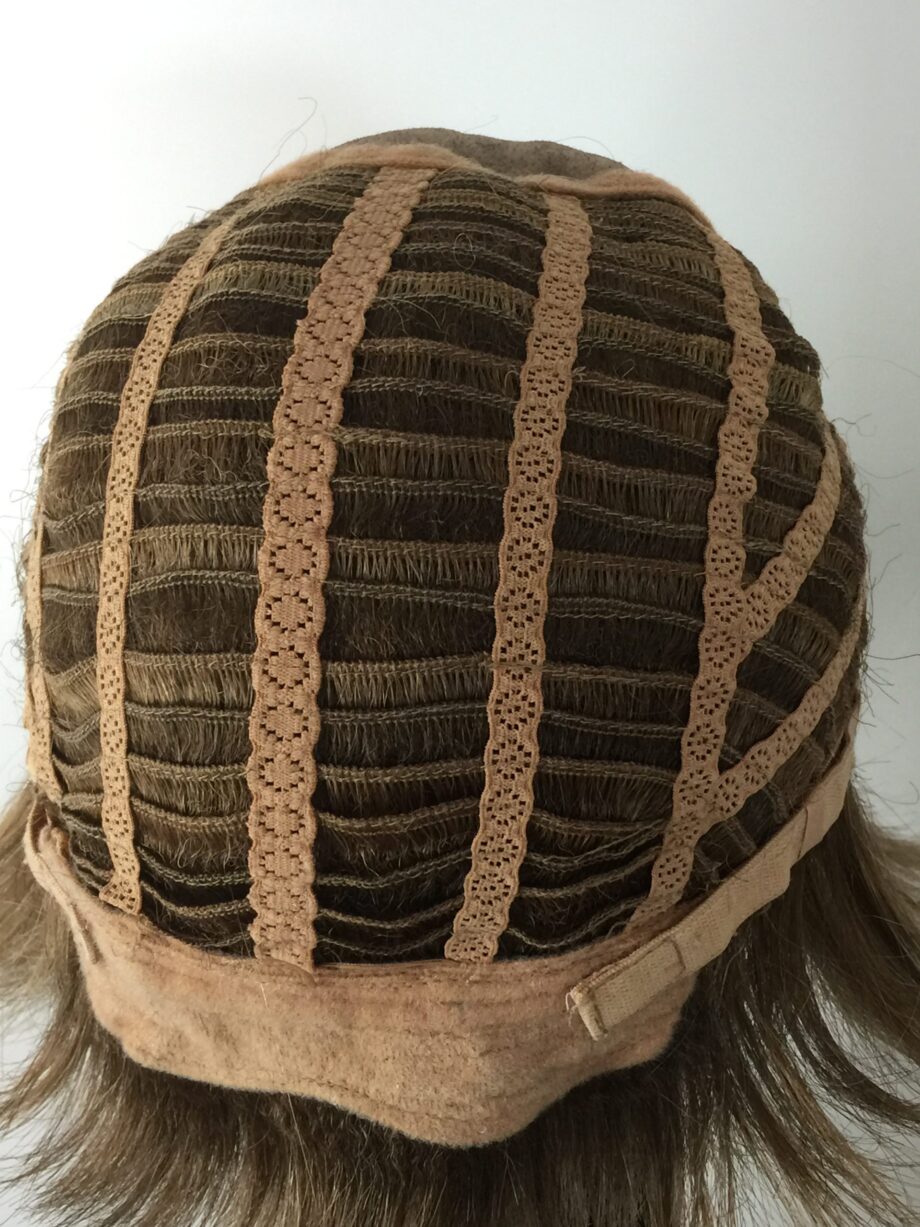 Blonde short wig. Pplblss669