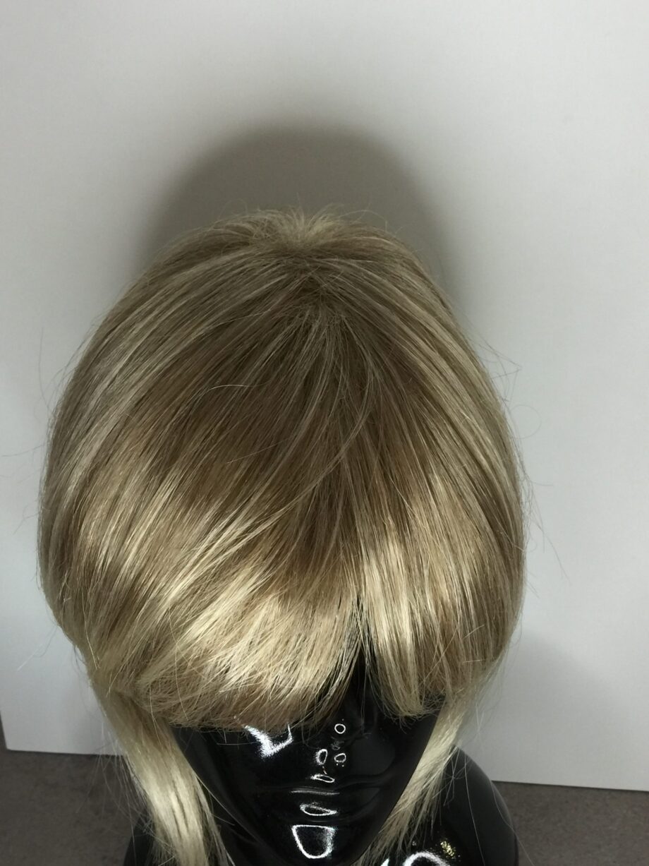 Swedish blonde new wig. Pplblms680