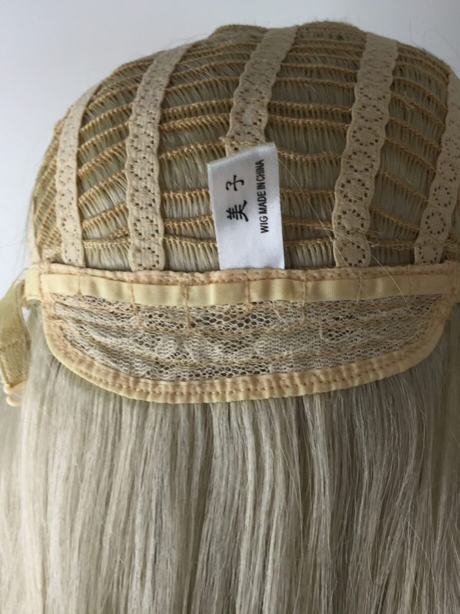 Long blonde wig. Pplblls843