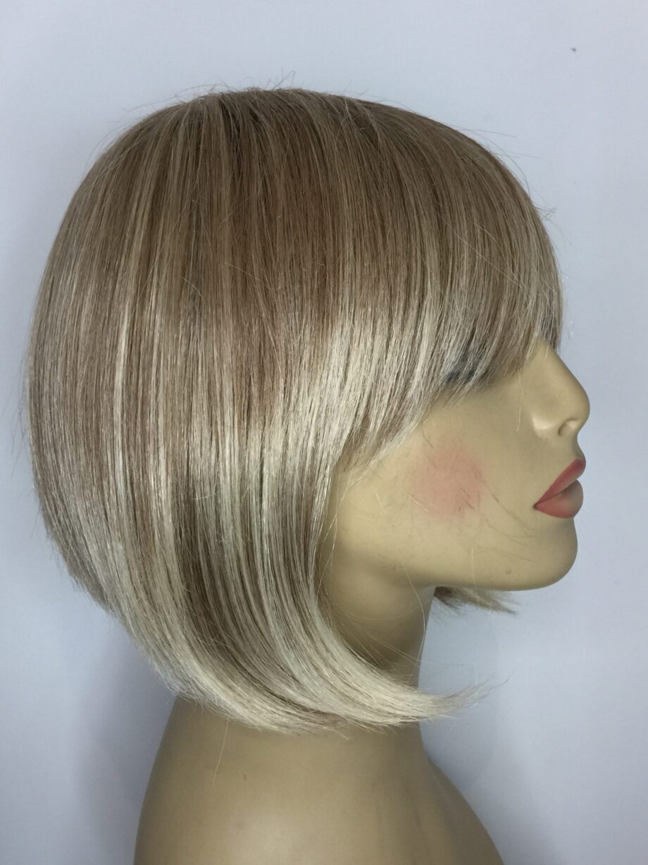 Blonde beautiful wig. Pplblms682