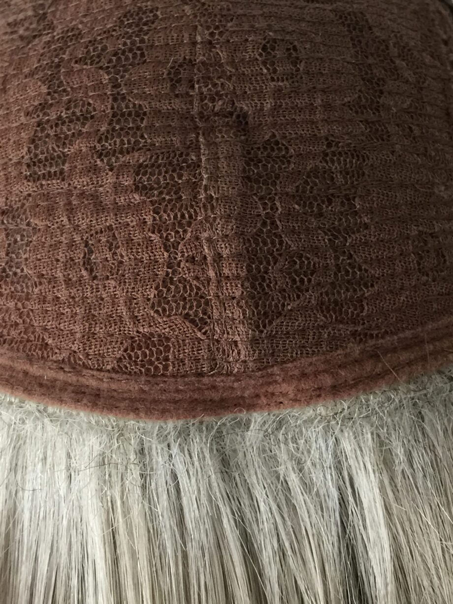 Ash blonde wig. Pplblss850