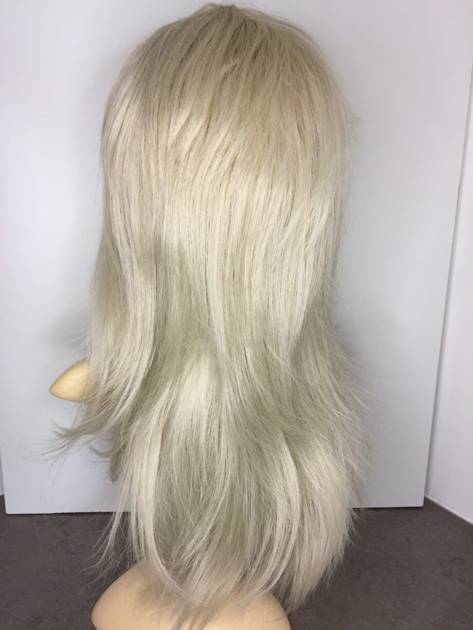 Long blonde wig. Pplblls843
