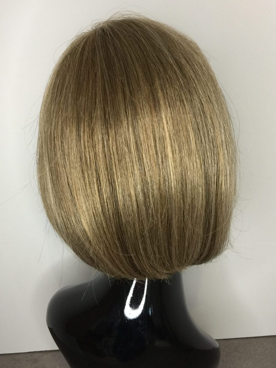 Soft cap blonde bob. Pplblms851