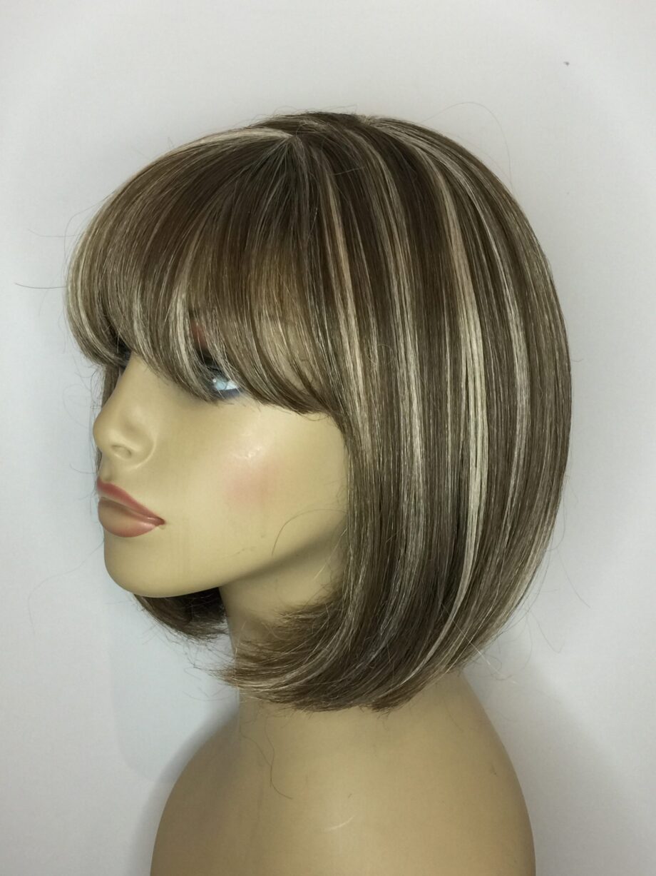 Highlighted ash blonde. Pplblms854