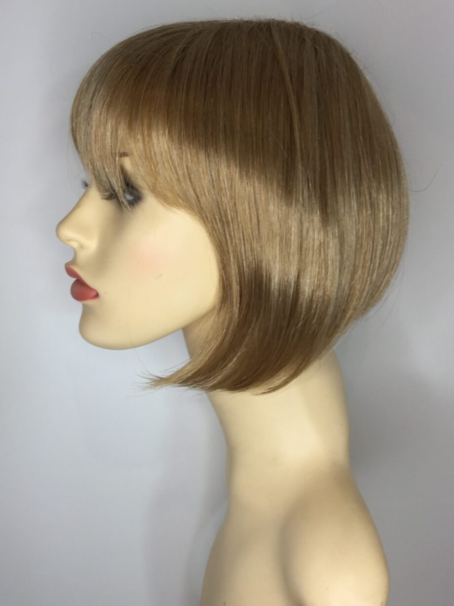 Blonde bob. Pplblss681