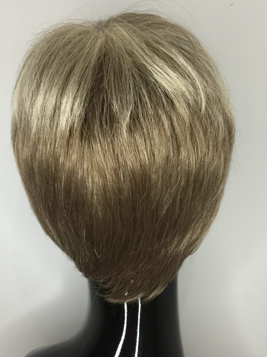 Short blonde.  Pplblss758