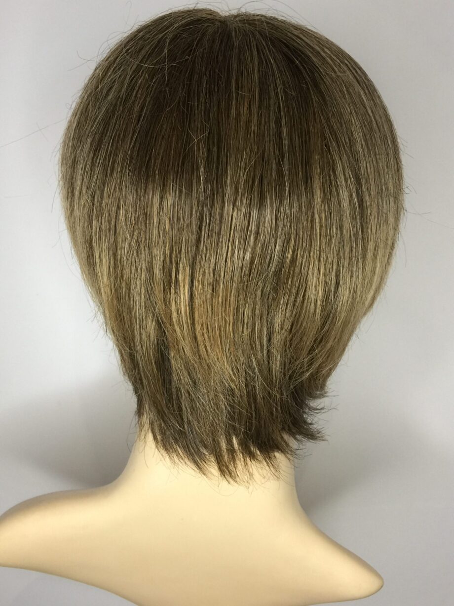 Blonde wig. Pplbrss853