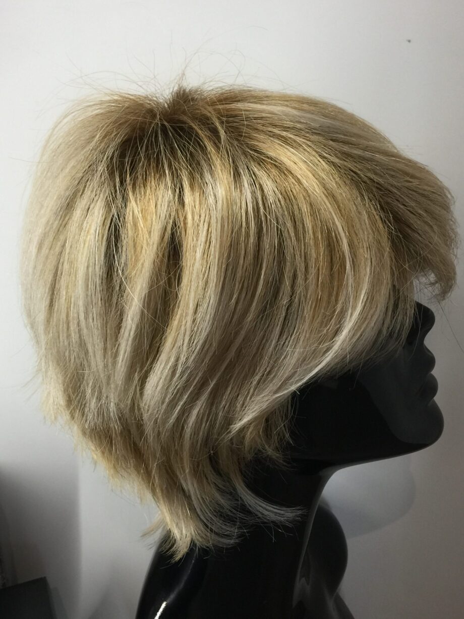 Dark root blonde. Bplblss34