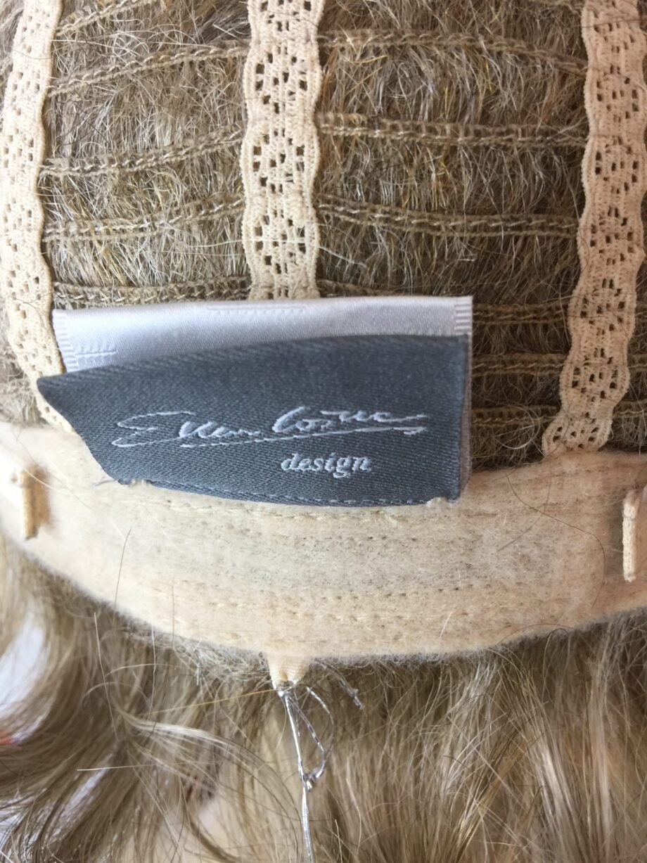 Large cap blonde wig. Bplbllc16