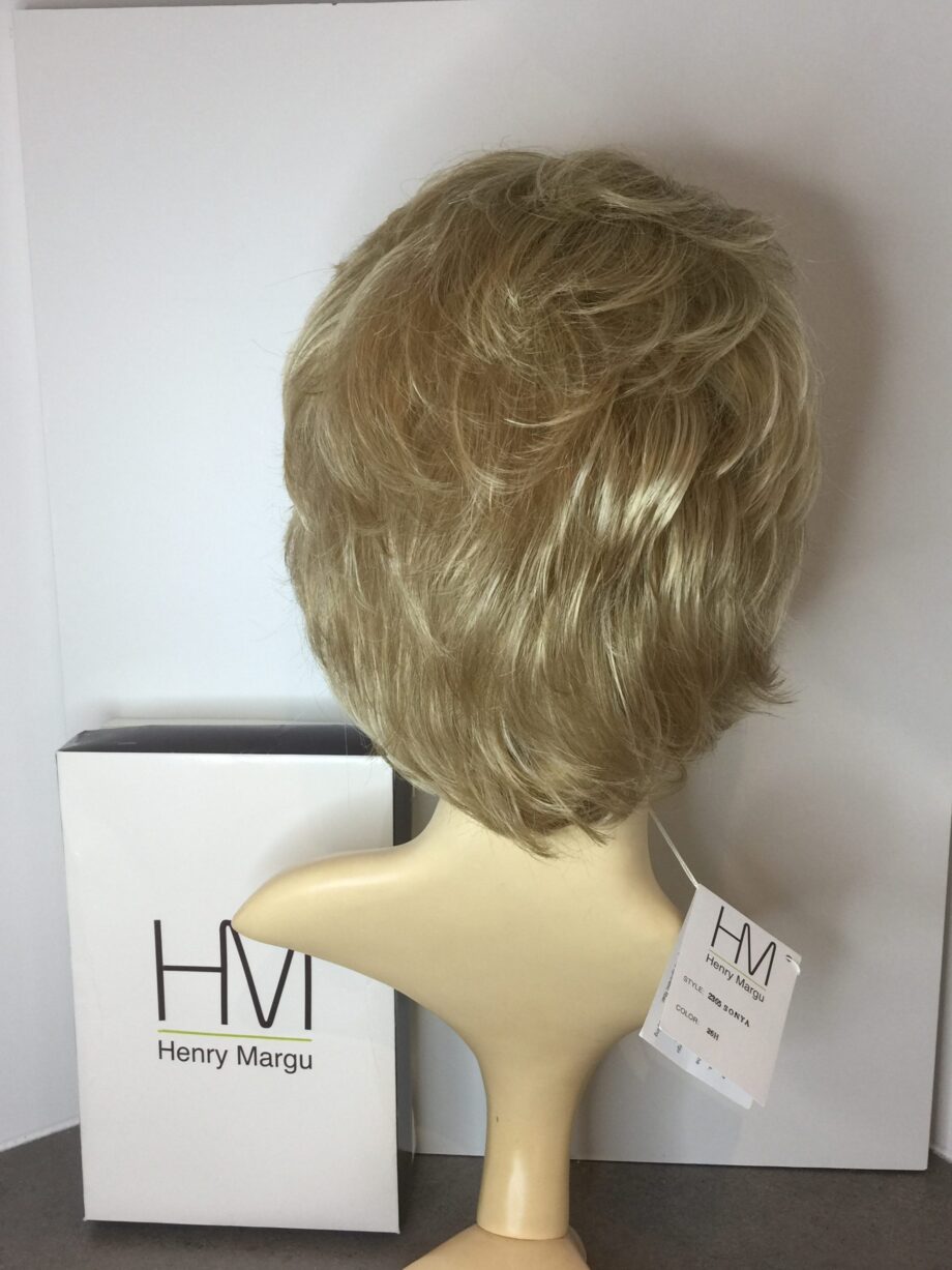 Blonde wavy long. Bplblkc15