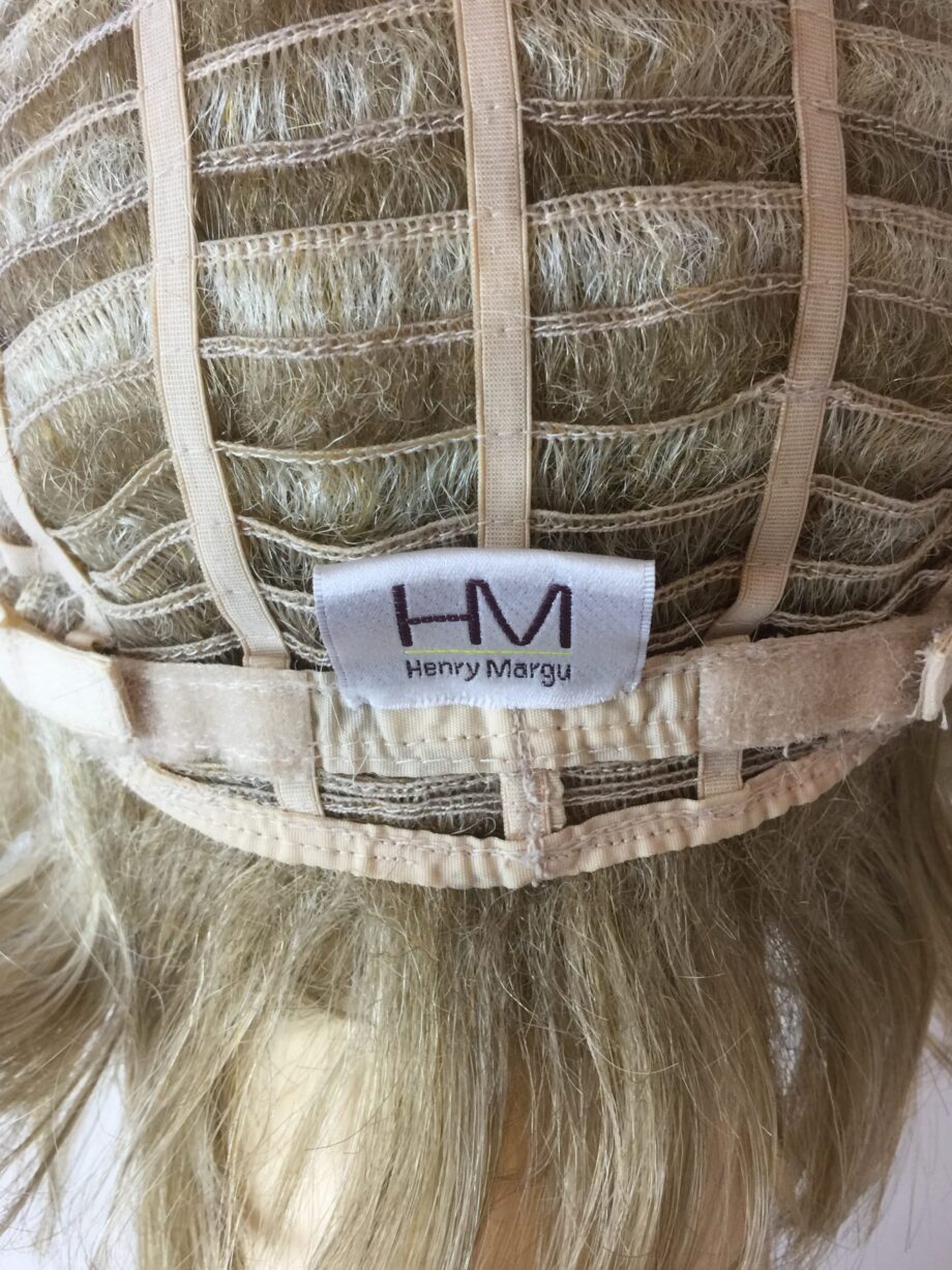 Blonde wavy long. Bplblkc15