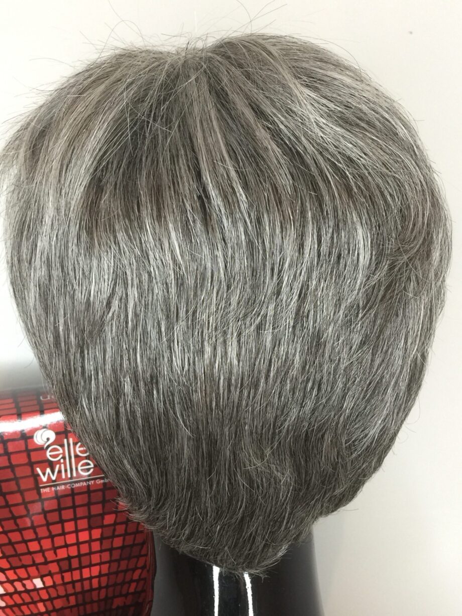Short grey wig. Bplgsw08