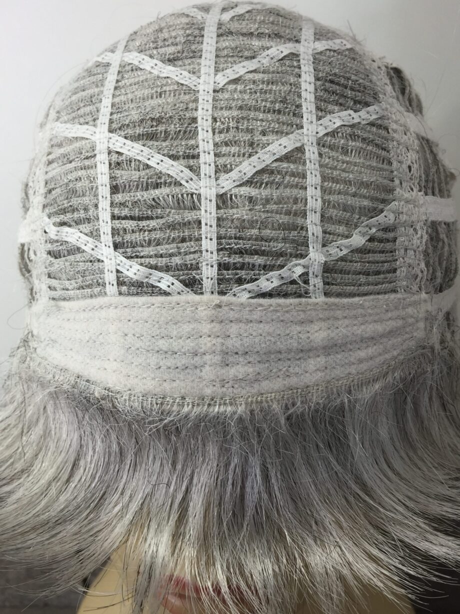 Short grey wig. Pplgss876