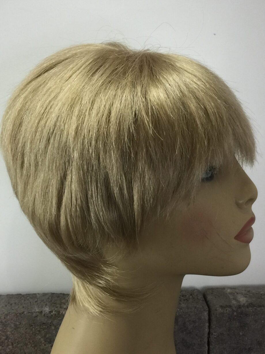 Short blonde pplblss771