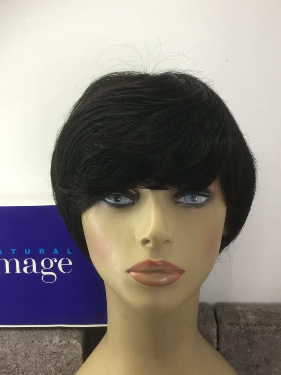 Short  Black wig. Bplblackss38