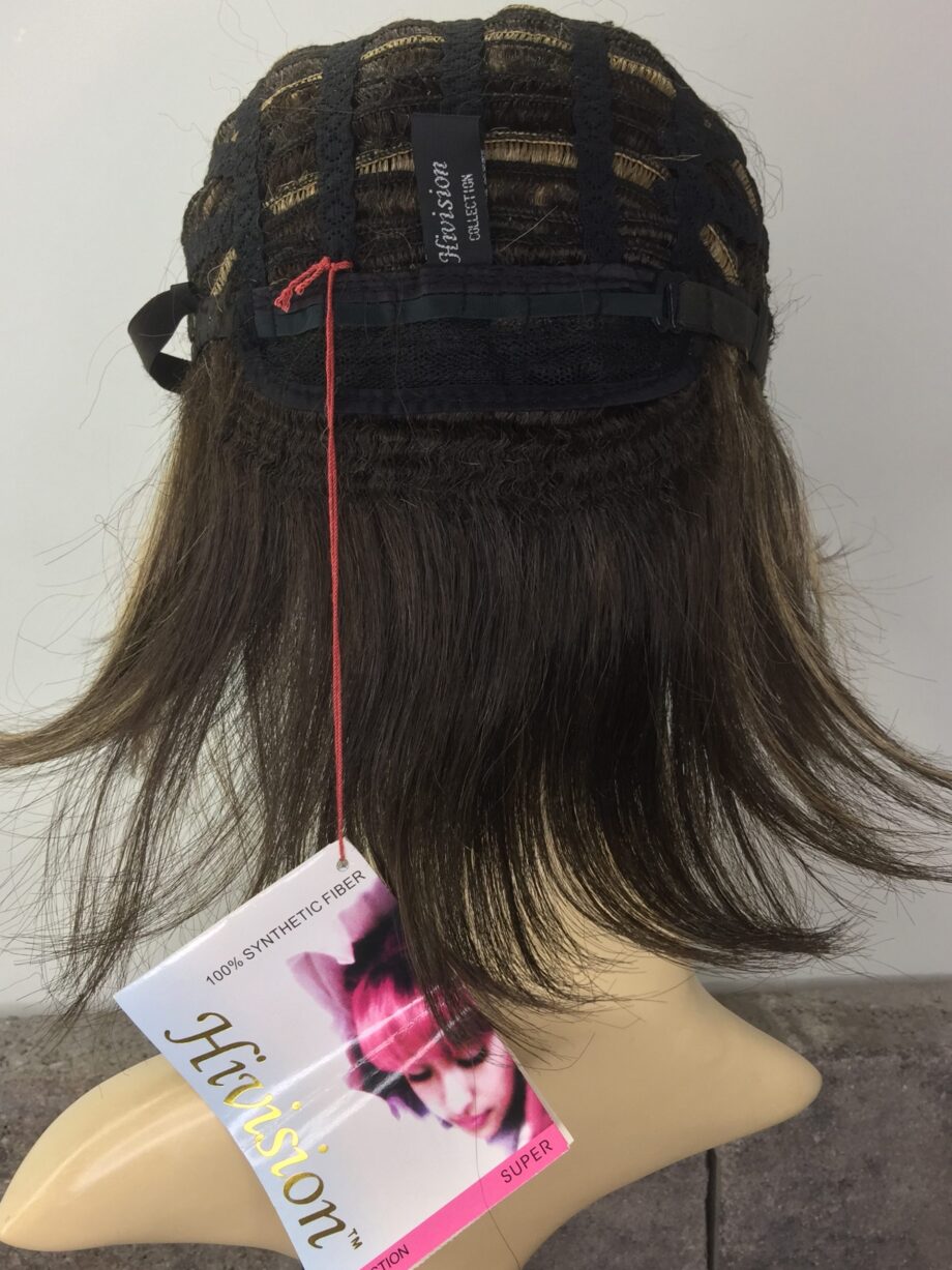 Brown highlighted wig. Pplbrms686