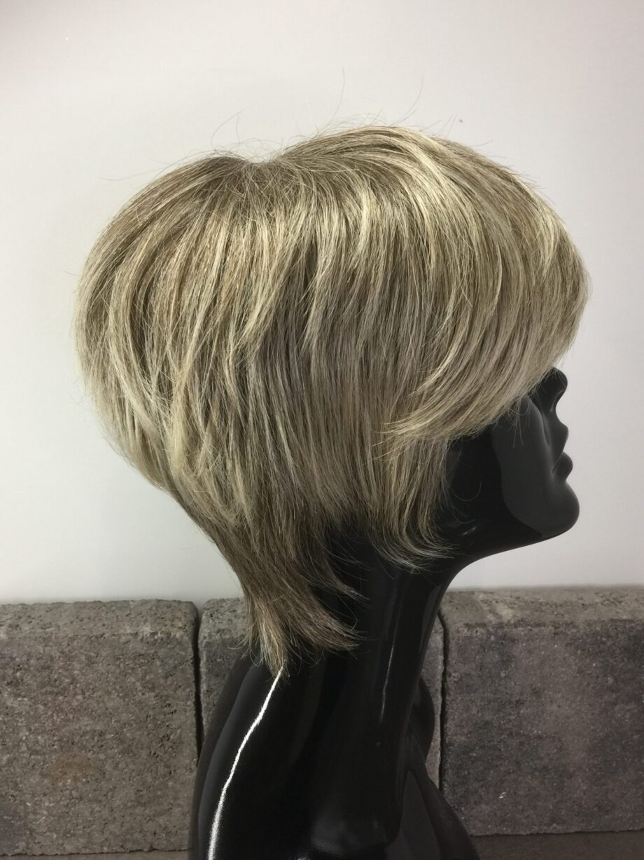 Short blonde pplblss773