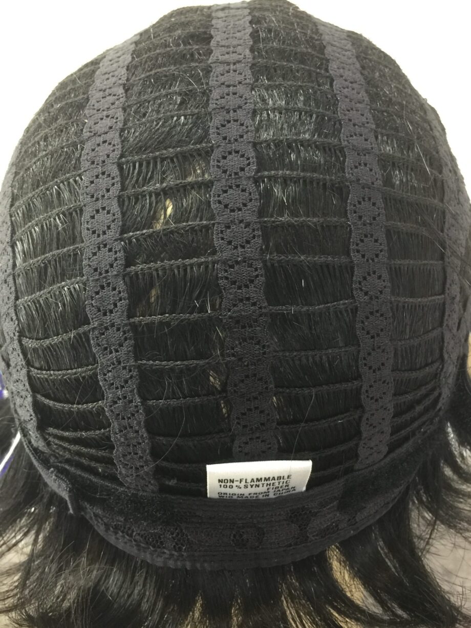 Short  Black wig. Bplblackss38