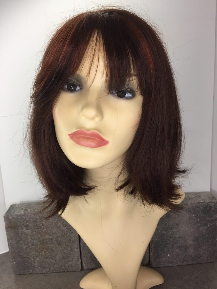 Auburn highlighted wig. Pplrms685