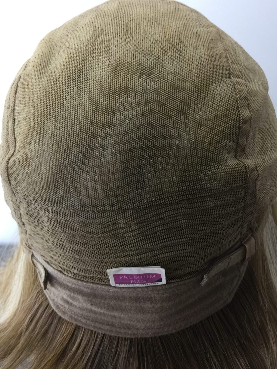 Soft cap blonde wig. pplblms200